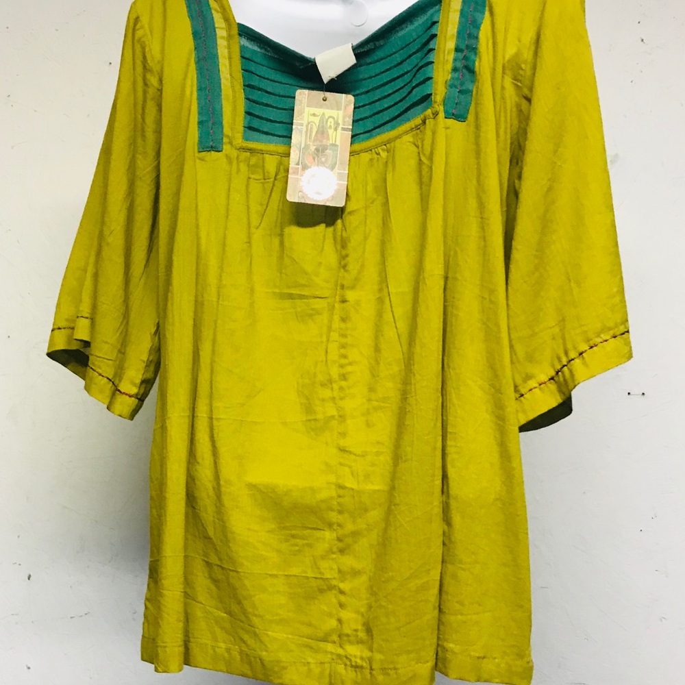 NWT.  Sacred Threads SM. Blouse. 211107 CL/WH - Picture 2 of 2